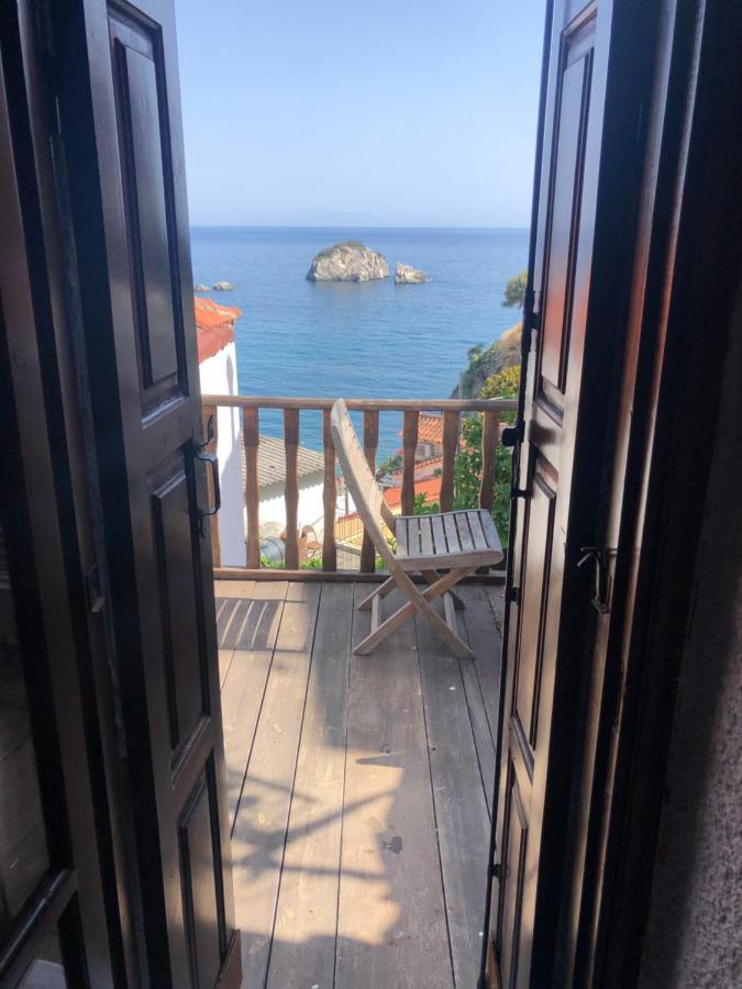 Blaue Welle Haus Apartment Parga Bagian luar foto